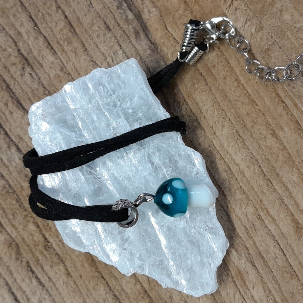 Glass mushroom earring and necklace set - Picture 3 of 5